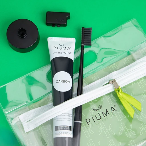 Σετ δώρου Piuma για οδοντιατρική φροντίδα με ενεργό άνθρακα 4 τεμάχια Perfect Black