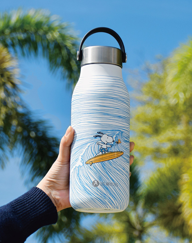 Les Artistes Paris Insulated Bottle 2.0 Surfing Snoopy 1lt - Image 2